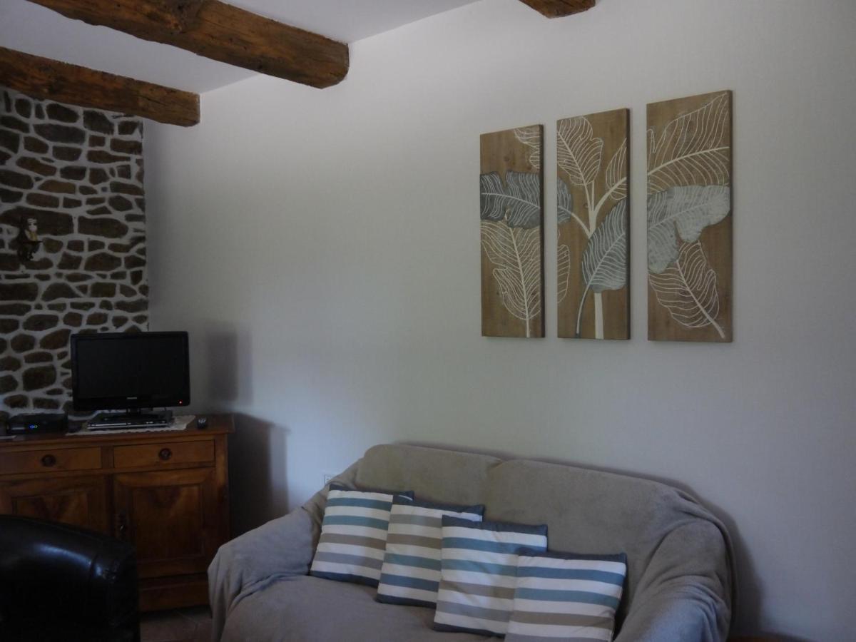 Gite Les Sageais Hotel Baguer-Morvan Bagian luar foto